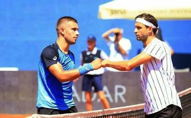 老詹大秀恩 老詹大秀恩